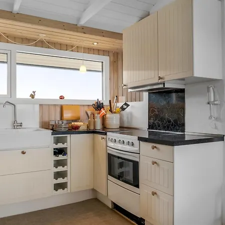 Сasa de vacaciones Aatu - 360m From The Sea By Interhome Pandrup