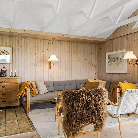 Aatu - 360m From The Sea By Interhome *