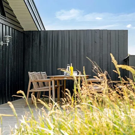 Сasa de vacaciones Aatu - 360m From The Sea By Interhome *