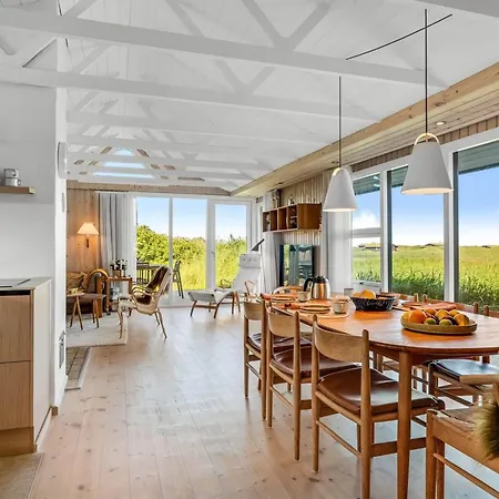 Aatu - 360m From The Sea By Interhome Feriehus