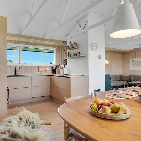 Aatu - 360m From The Sea By Interhome Feriehus