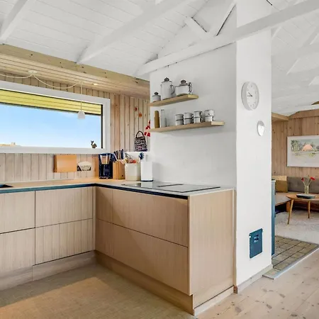 Aatu - 360m From The Sea By Interhome *