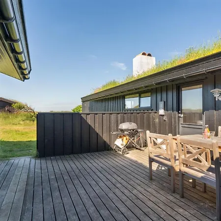 Aatu - 360m From The Sea By Interhome